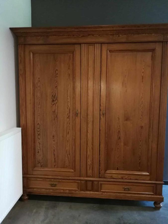 Megi Des Aguesses Pension Andenne Buitenkant foto